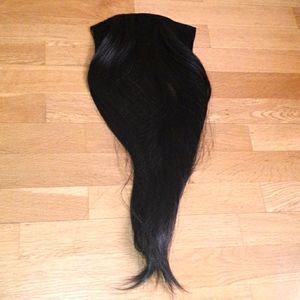 22 inch clip in hair extensions in black